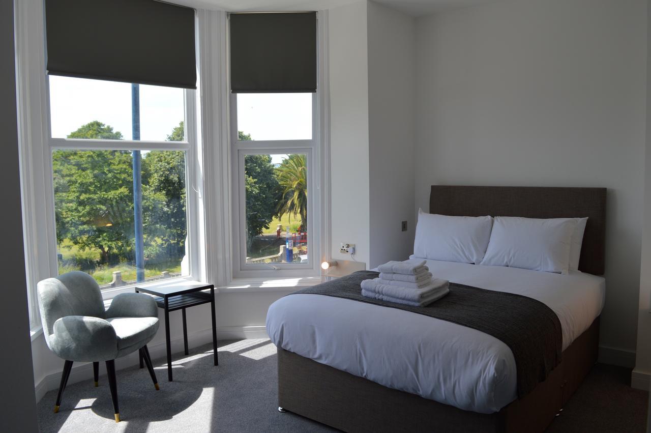 פורטסמות' Q8 Boutique Hotel מראה חיצוני תמונה