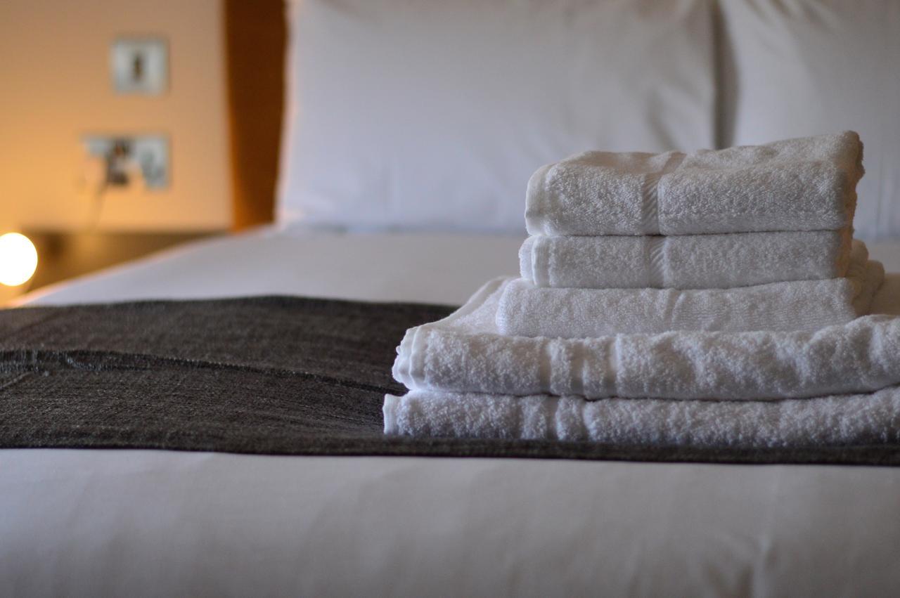 פורטסמות' Q8 Boutique Hotel מראה חיצוני תמונה